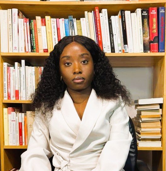 Luccia Ongouya, tisseuse d’histoires et passeuse de mémoire